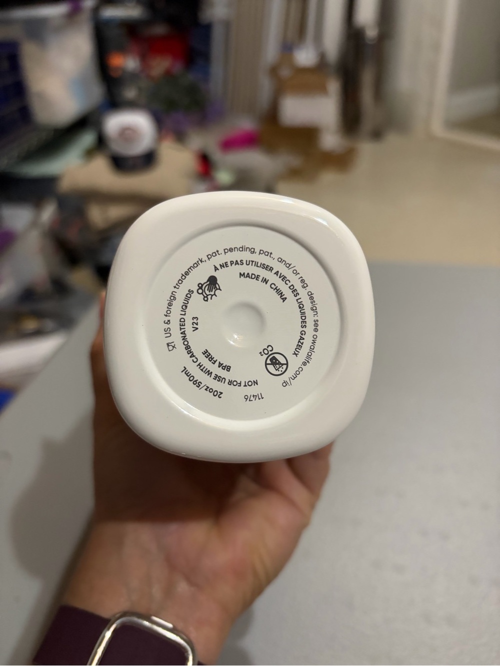 Owala 20oz SmoothSip Slider Birthday Bash “Give Me the Tea” w/Ceramic interior - Picture 4 of 4